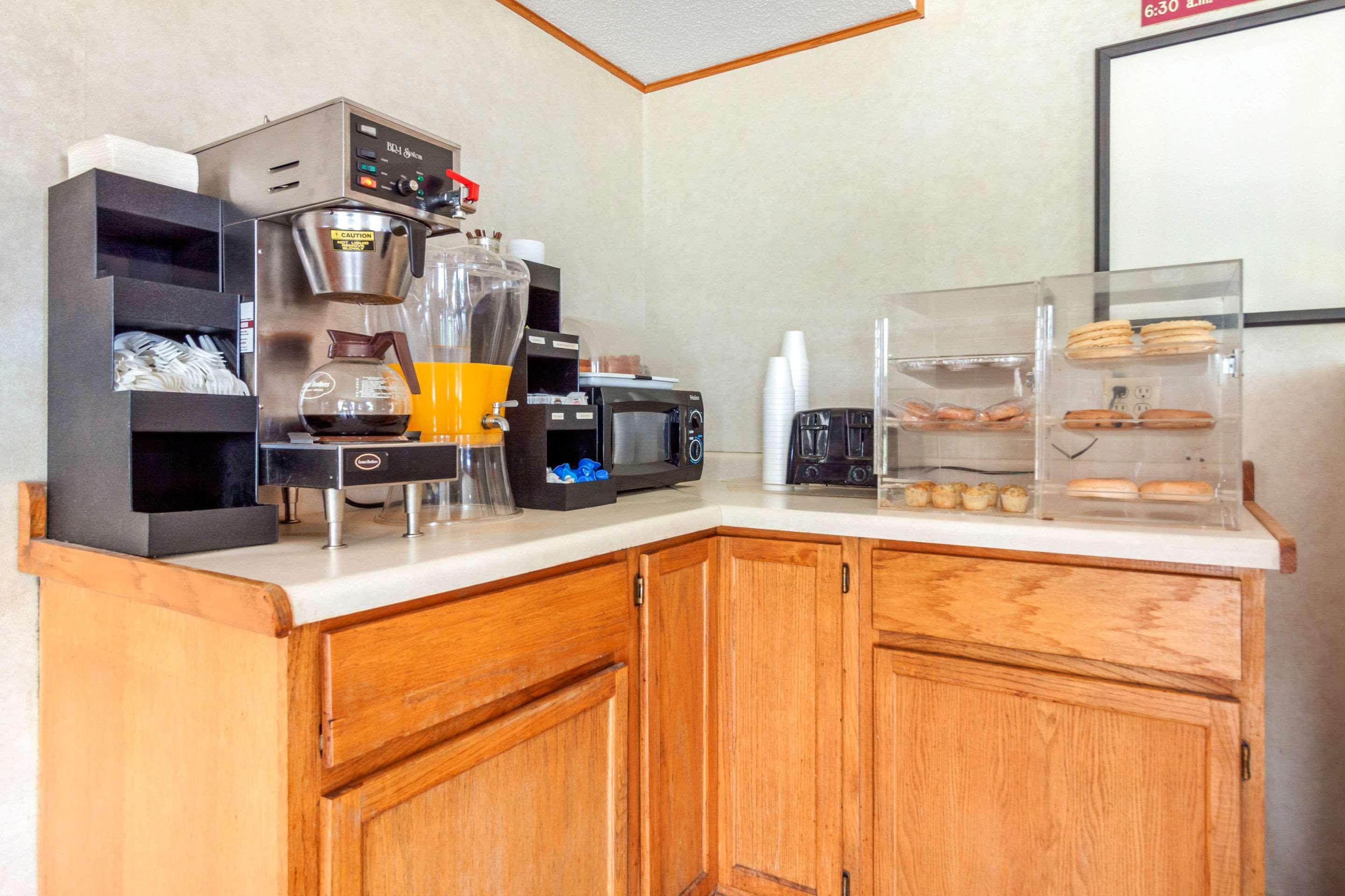 Rodeway Inn Blair Екстер'єр фото