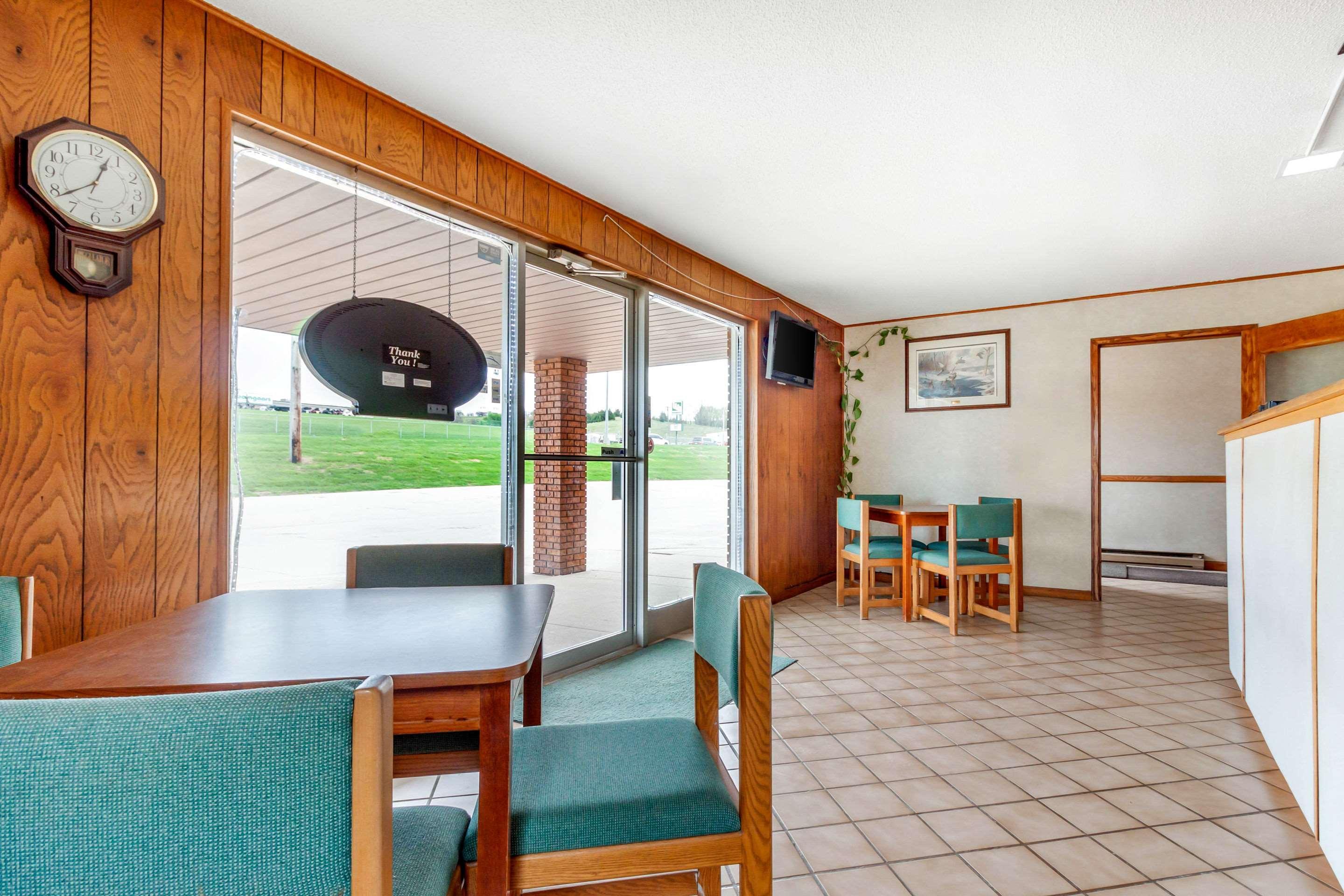 Rodeway Inn Blair Екстер'єр фото