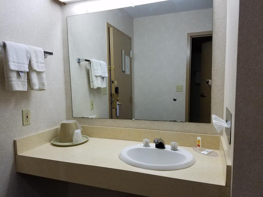 Rodeway Inn Blair Екстер'єр фото